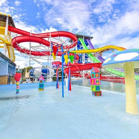 Eon Centennial Resort Hotel & Waterpark 일로일로 외부 사진
