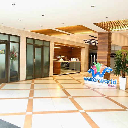 Eon Centennial Resort Hotel & Waterpark 일로일로 외부 사진