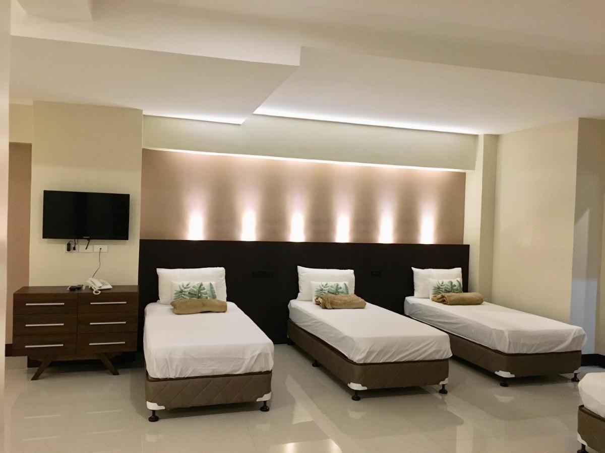 Eon Centennial Resort Hotel & Waterpark 일로일로 객실 사진