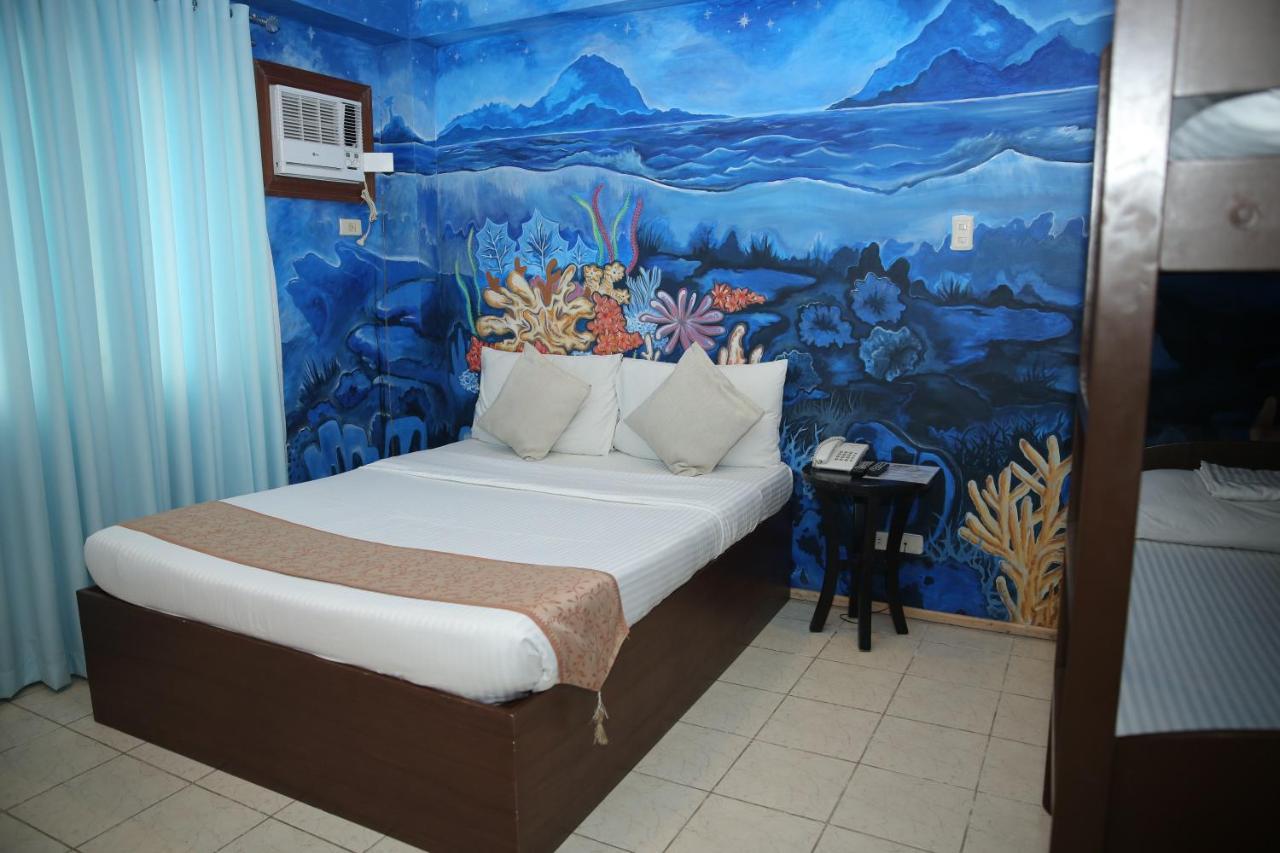 Eon Centennial Resort Hotel & Waterpark 일로일로 외부 사진