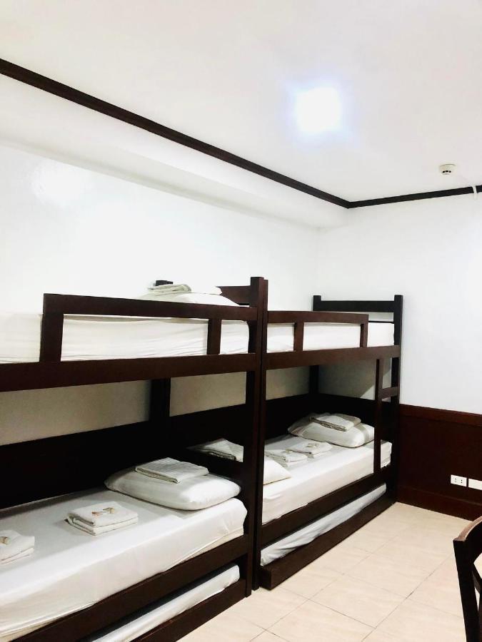 Eon Centennial Resort Hotel & Waterpark 일로일로 외부 사진