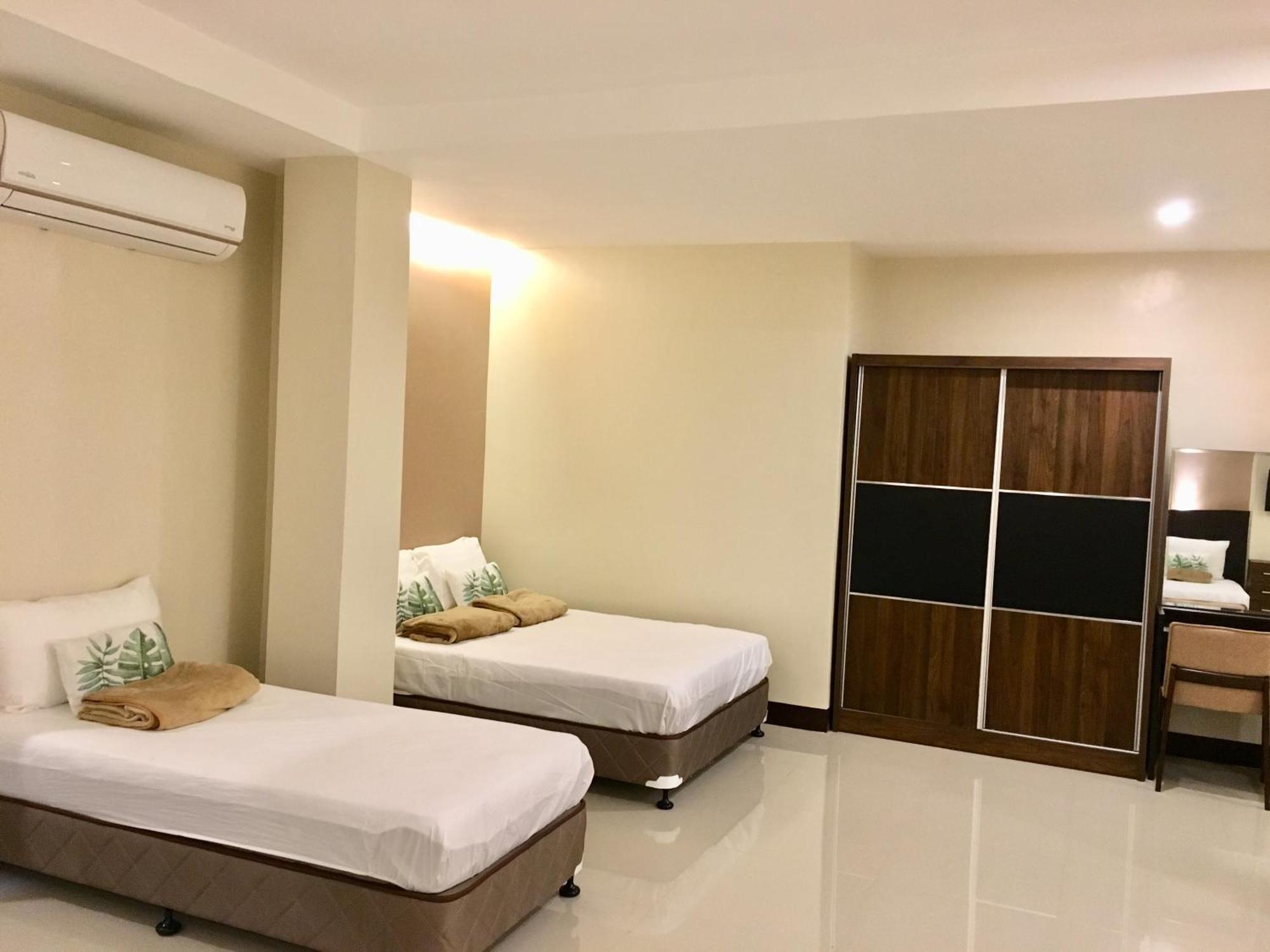 Eon Centennial Resort Hotel & Waterpark 일로일로 객실 사진