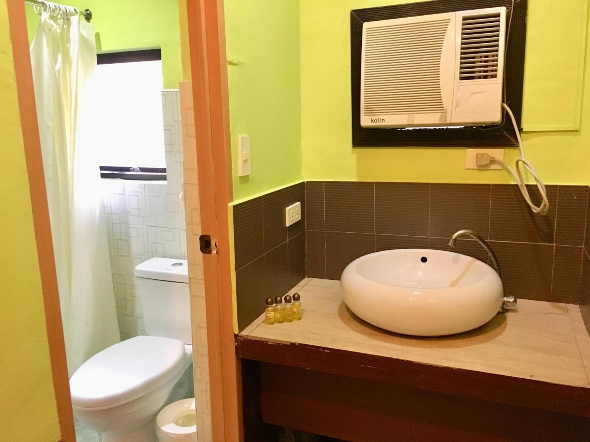Eon Centennial Resort Hotel & Waterpark 일로일로 객실 사진